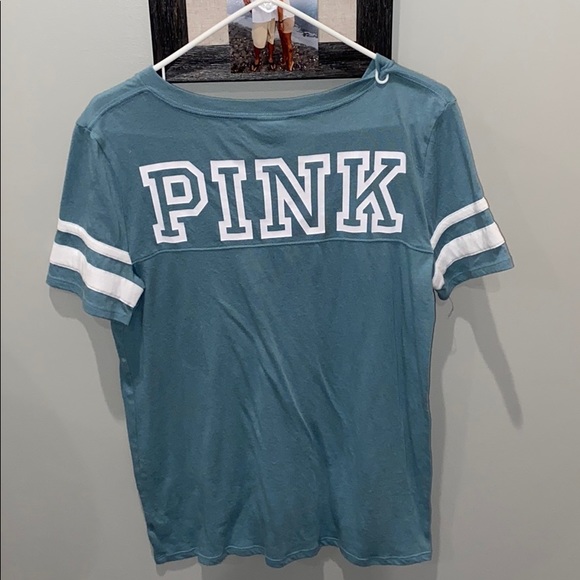 pink t-shirt - Picture 2 of 2